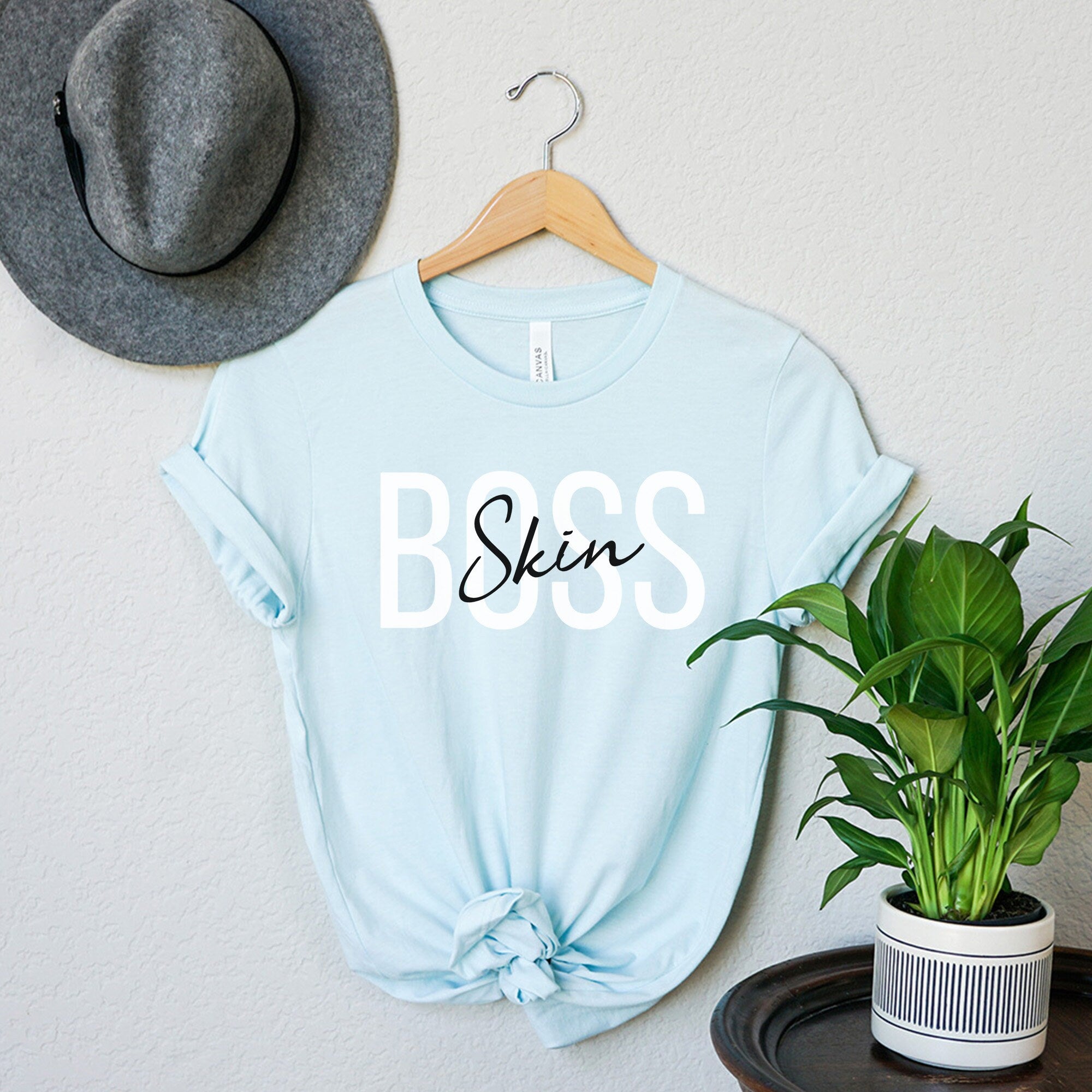 Skin Boss Shirt, Beauty Skincare Shirt, Cosmetologist Shirt, Cosmetology Beautician Esthetician Sweatshirt, Makeup Artist Sweater