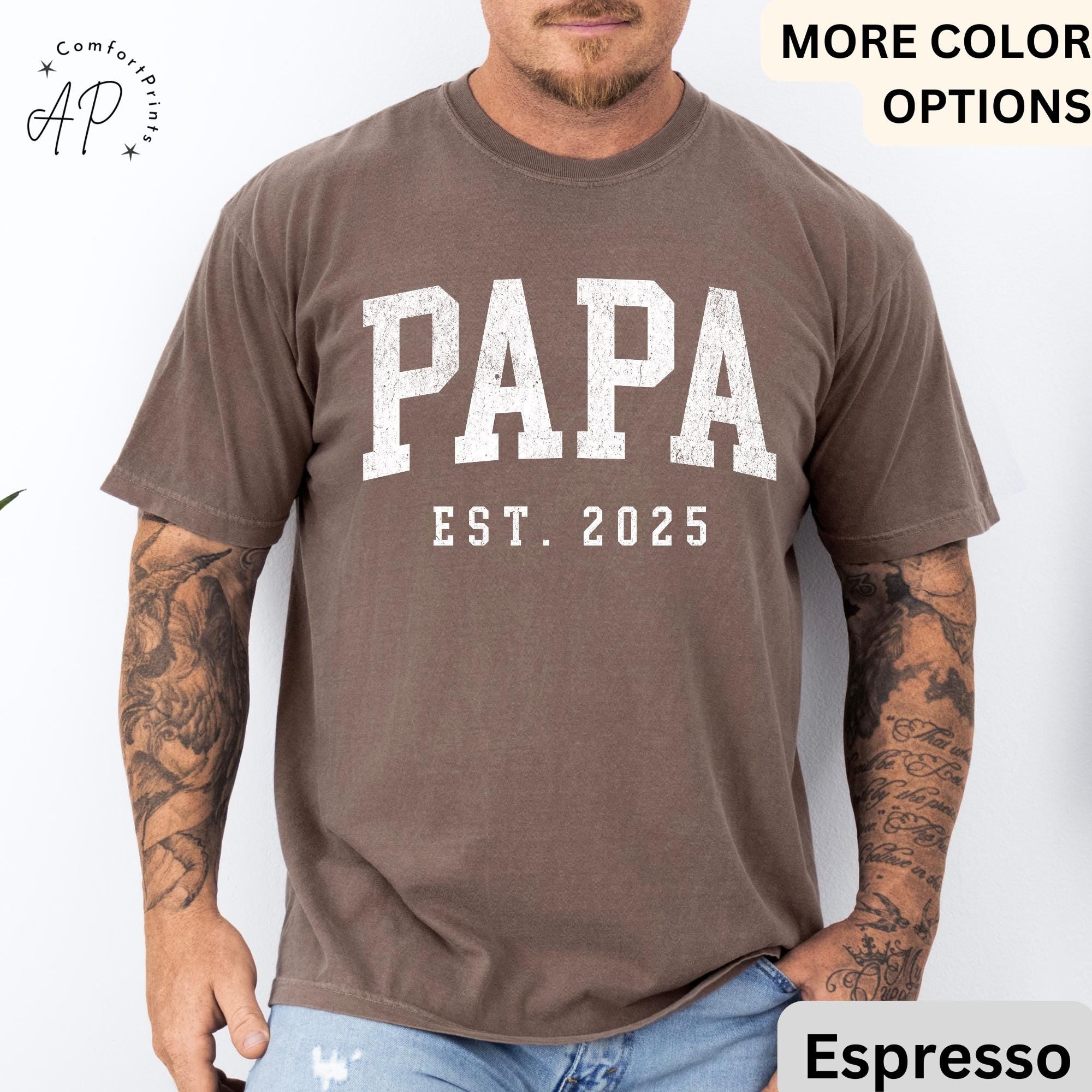Papa Est Comfort Colors® T-Shirt, Gifts for Dad Shirt, Promoted To Dad Tee, Pregnancy Reveal Father, Gift for Daddy