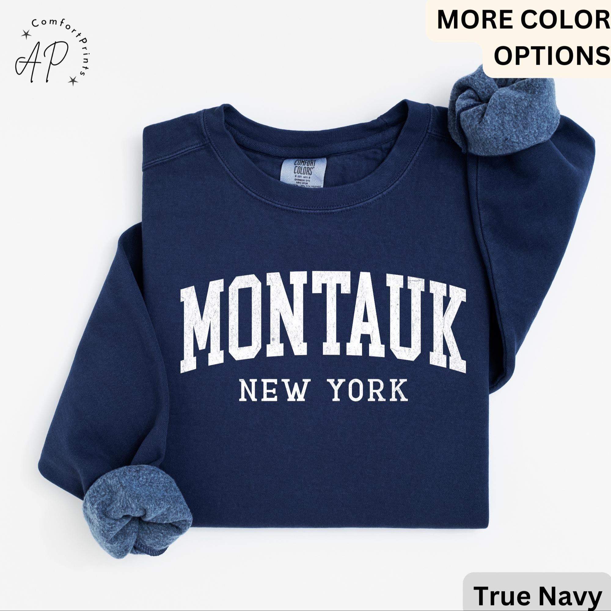 Montauk Comfort Colors® Sweatshirt, Montauk New York Souvenir Sweater, Gift for Montauk Traveler